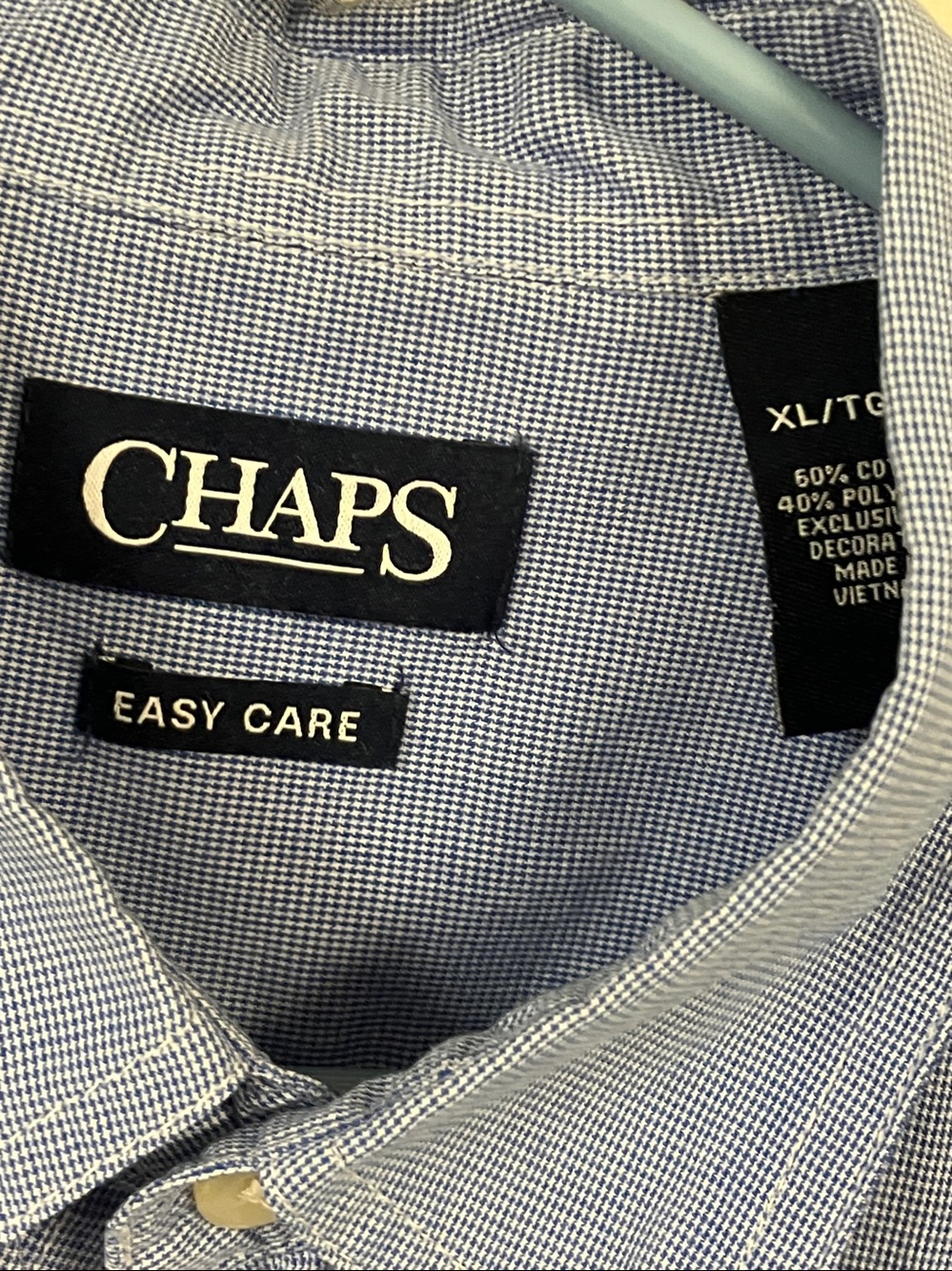 5 mens SS button down shirts
3 chaps , 1 cremieux , 1 van heusen all XL - Picture 3 of 11